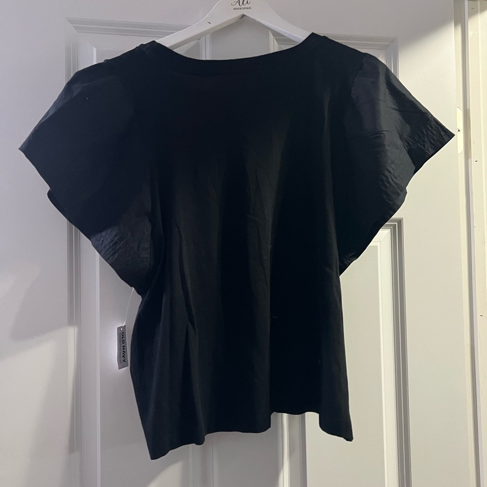 NWT! Women’s‎ Old Navy Black Flutter Sleeve Top. Size XL